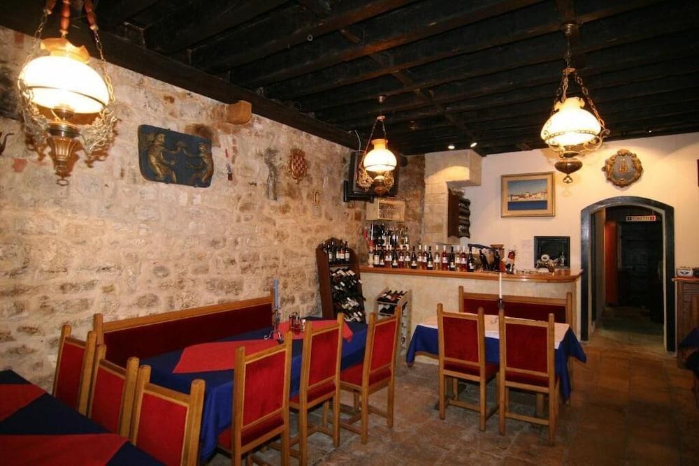 Heritage Tragos Szálloda