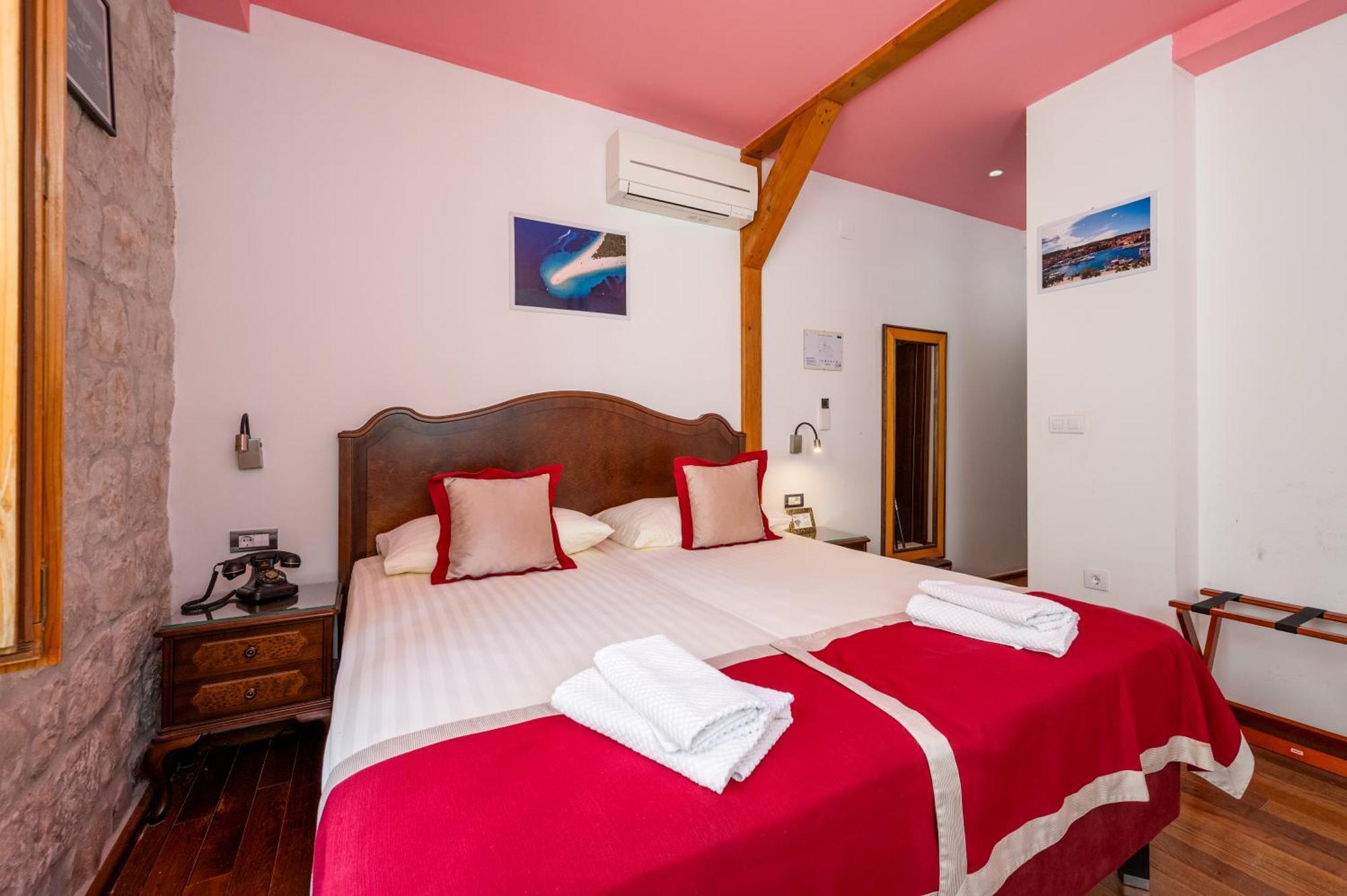 Szálloda Heritage Tragos 4*