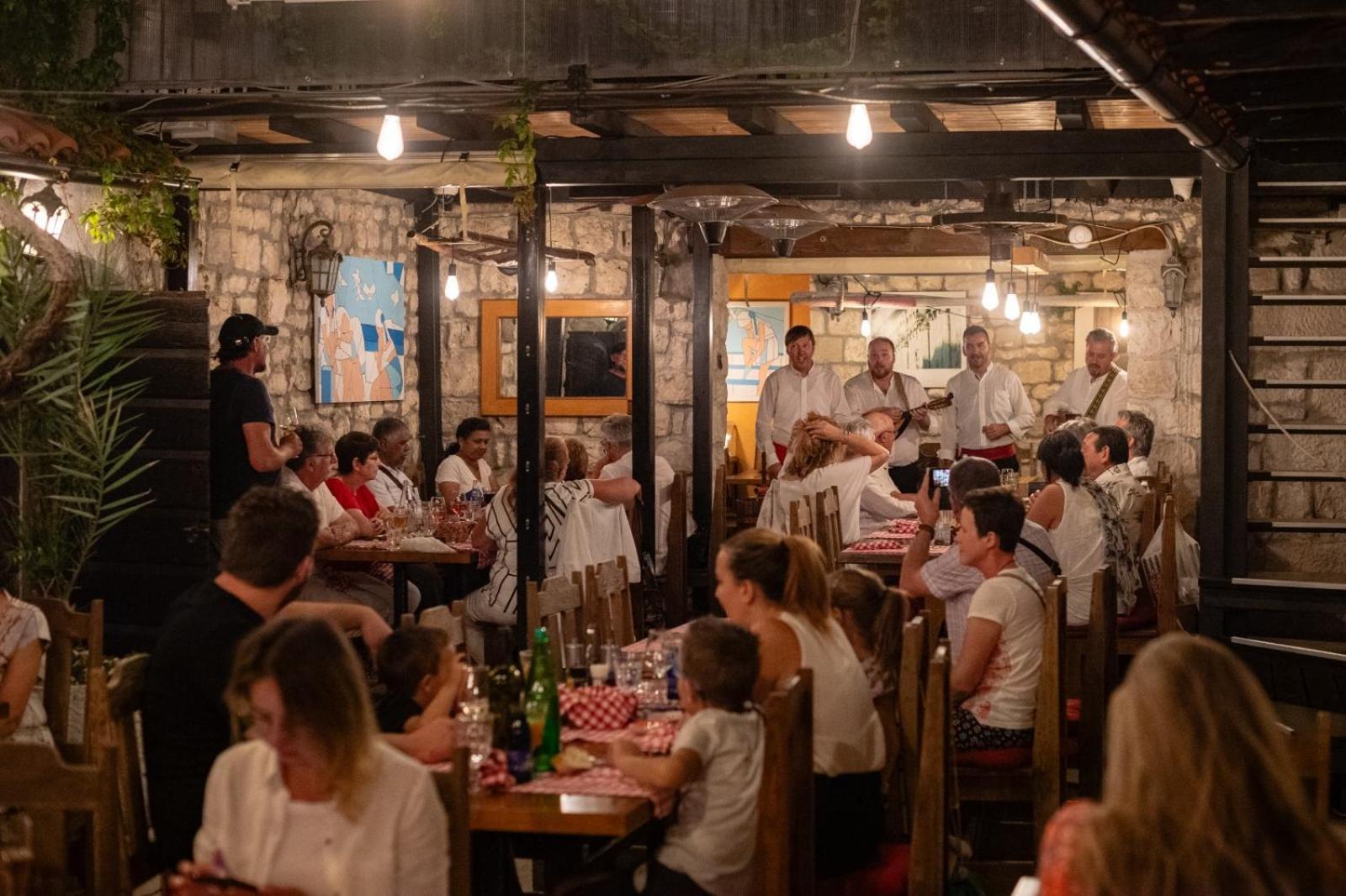 Heritage Tragos Szálloda 4*
